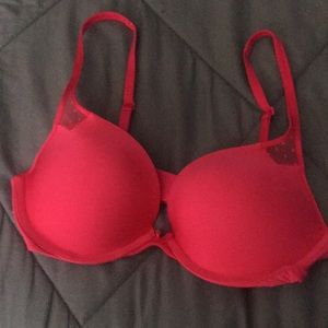 Victoria Secrets bra 34C Bright pink.